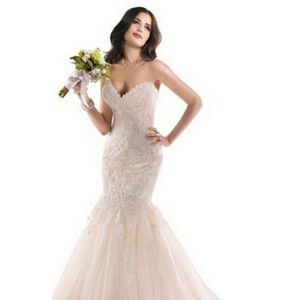 Maggie Sottero Wedding Dress